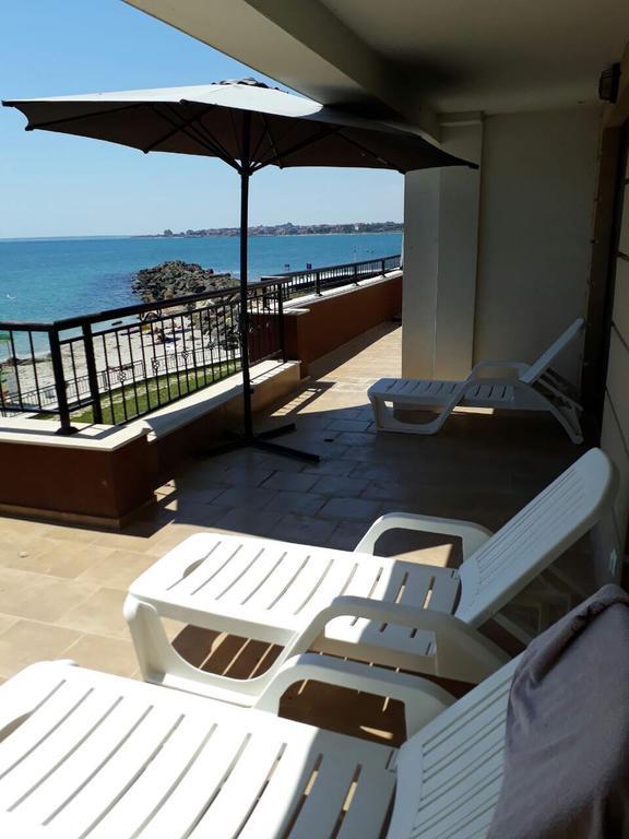 Akrotiriya Apartments Suite Nessebar Quarto foto
